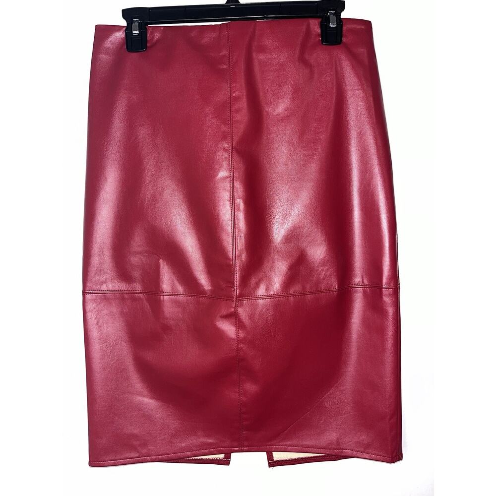 Lulu’s Red Faux Leather Skirt Size M Knee Length NWT